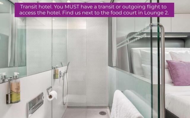 YOTELAIR Amsterdam Schiphol - Transit Hotel