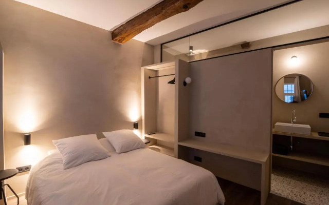 Private en-suite room in the heart of Le Sablon