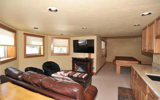 120 Rachel Lane Private Home with Hot Tub