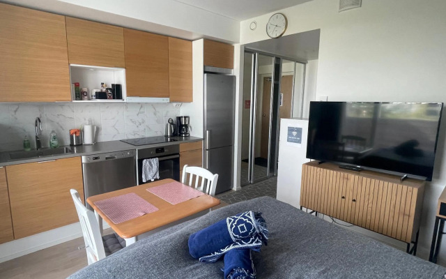 The Seaside Apartment