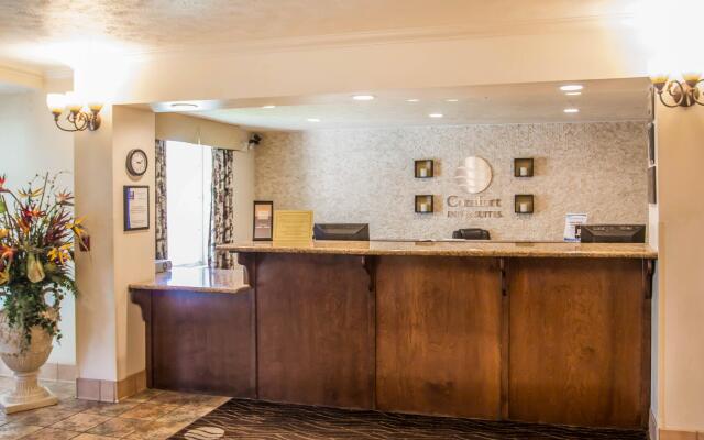 Comfort Inn & Suites Lancaster Antelope Valley