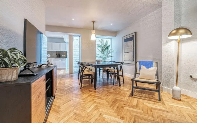 Luxury flats near Big Ben and London Eye