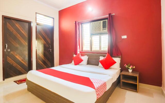 OYO 69561 Dezire Residency