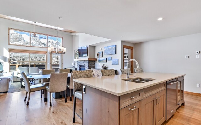 White Spruce Lodge by Spring Creek Vacations