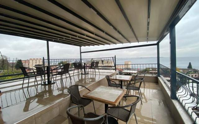 Spinel Hotel - Old City