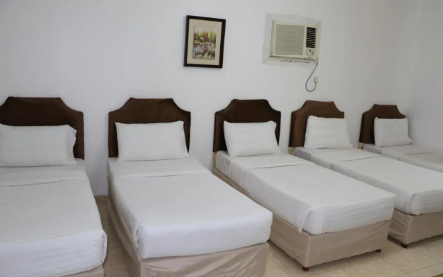 Al Alya Hotel Rooms and Suites