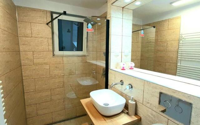 Apartament La Munte Lupeni