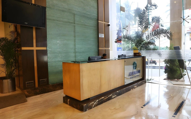 Hotel Abhimaani Vasathi