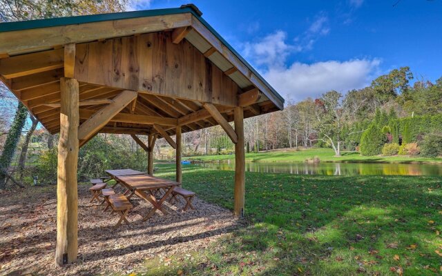 Fletcher Cabin: Wraparound Deck & Pond Access