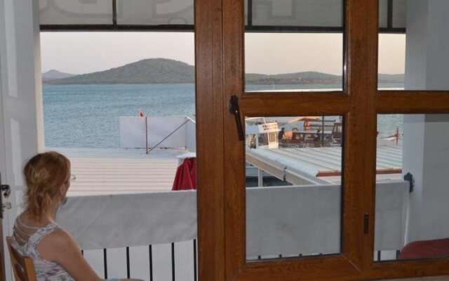 Poyraz Otel