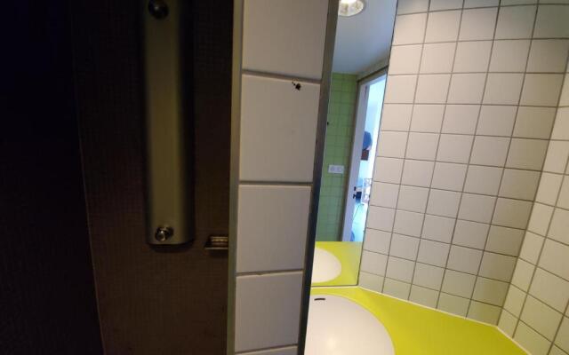 Auberge De Jeunesse Strasbourg - 2 Rives