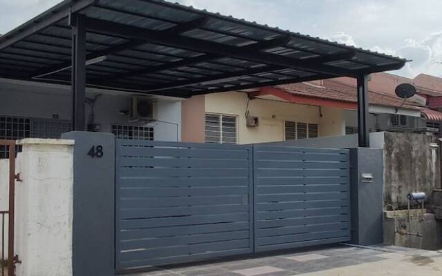 Margosa A Stay Botani Ipoh Homestay 3 BR