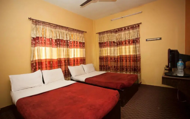 Spot On 380 Hotel Pashupati Plaza