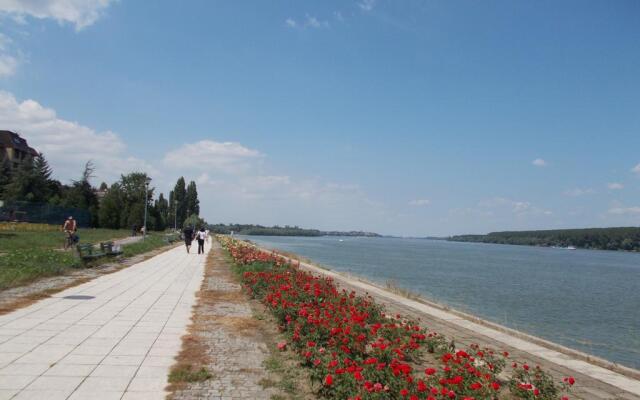 Dunavski Kej Apartment