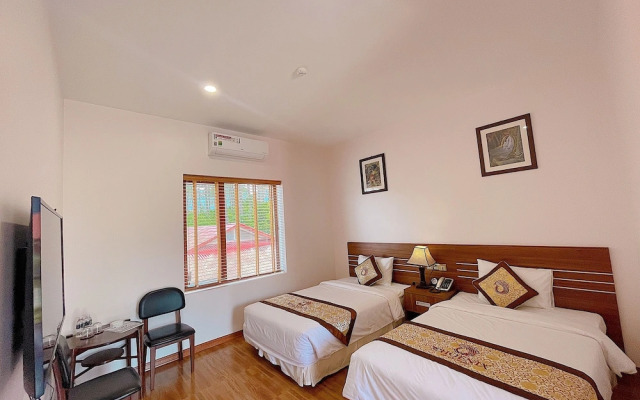 Phoenix Moc Chau Hotel