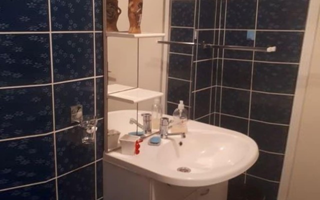 Lovely Apartment in Pirovac With Balcony