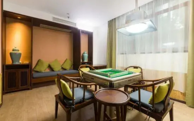 Tianyi Boutique Hotel (Baoting Qixian Square)