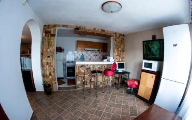 Sluncho Guest House