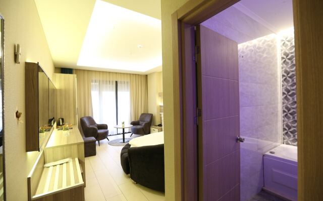Random Suit Otel