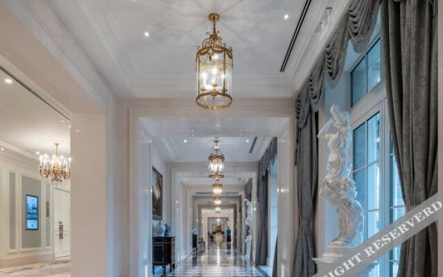 Lvcheng Taohuayuan Huanglong Hotel