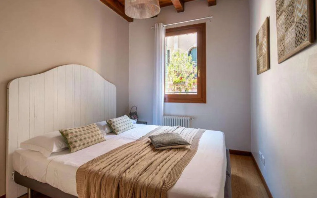 Design Palace Apartments
