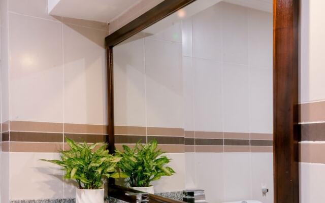 White Palace Thai Binh Hotel 1