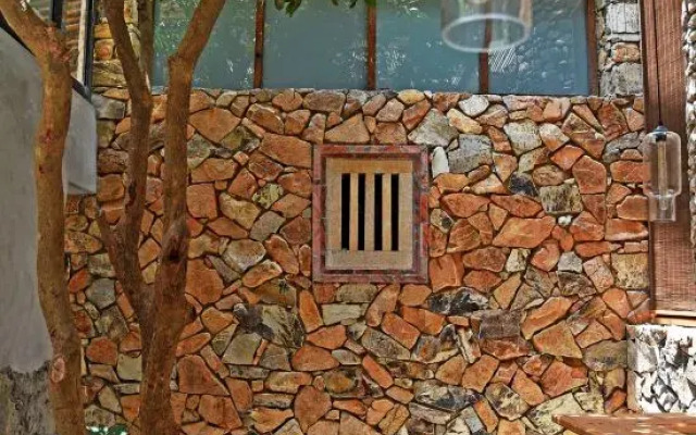 Zhuyang Shanfang Inn
