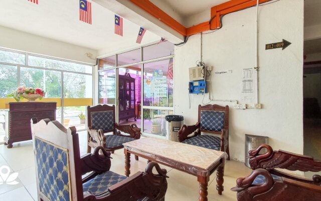 Uptown Beach Resort