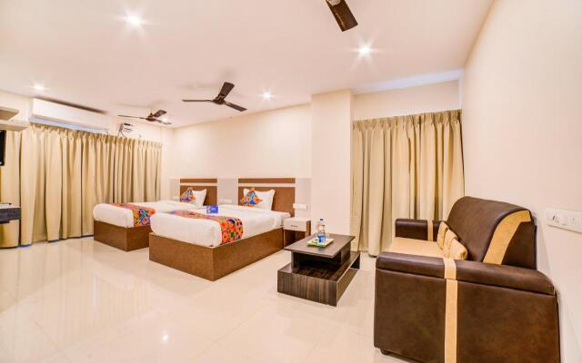 Fabhotel Spark Inn