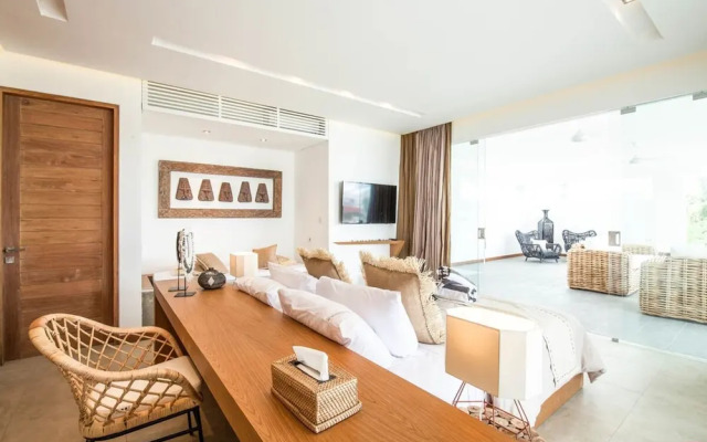 Niko 2 R New Villa Close to Finns Beach Club