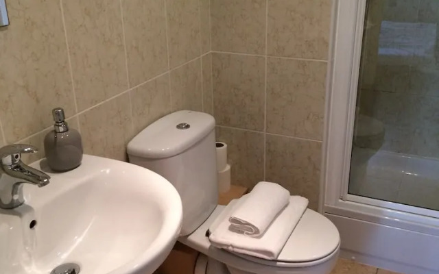 Impeccable 2-bed Apartment in Gateshead