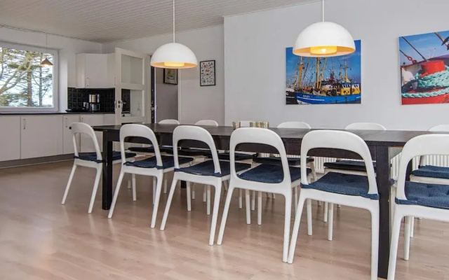 Seaside Holiday Home With Ocean View