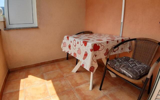 Apartments and Rooms Dobrila