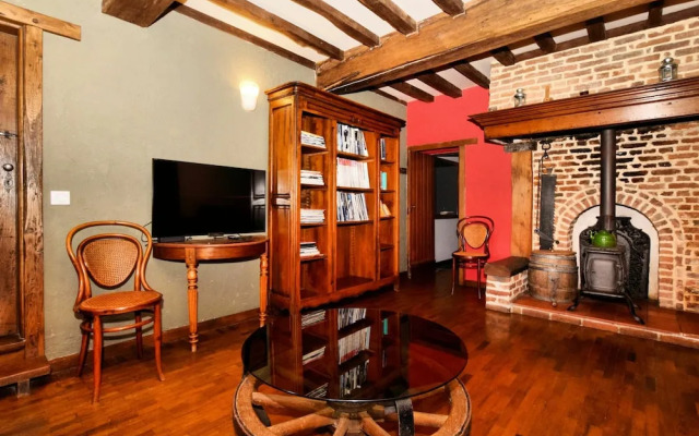 Magnificent Holiday Home in Baronville With Heated Pool & Billiards