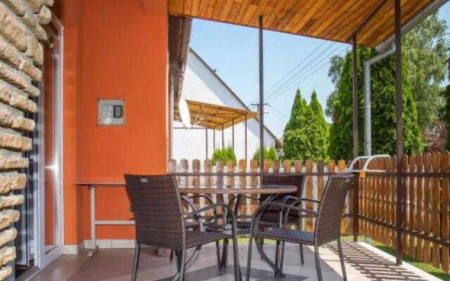 Holiday Home Balaton H469