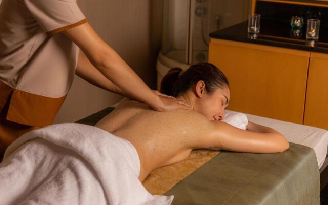 The Niran Grand Hotel