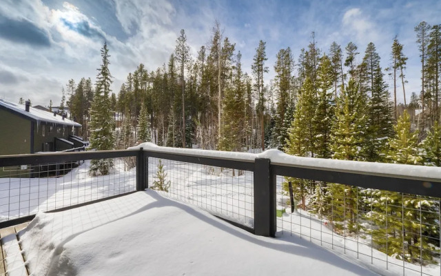 Timber Ridge 3 Bedroom Condo by RedAwning