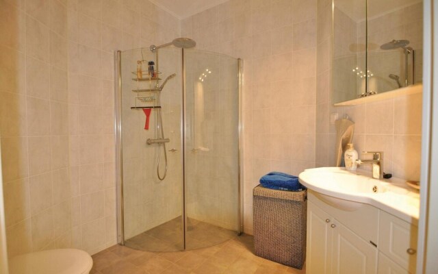 Stunning Home in Hamburgsund With 3 Bedrooms and Wifi