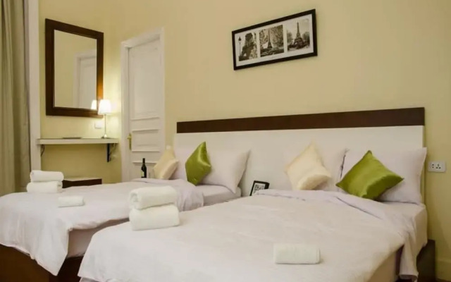 Grand Agor Hostel