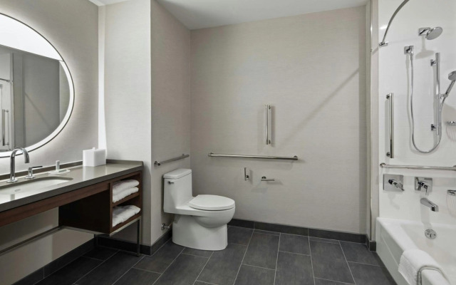 Courtyard by Marriott St. Paul Downtown