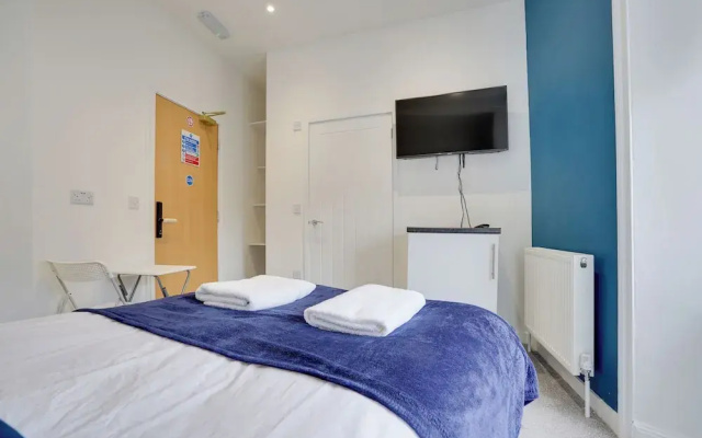 Homesly Guest Rooms - Self Checkin