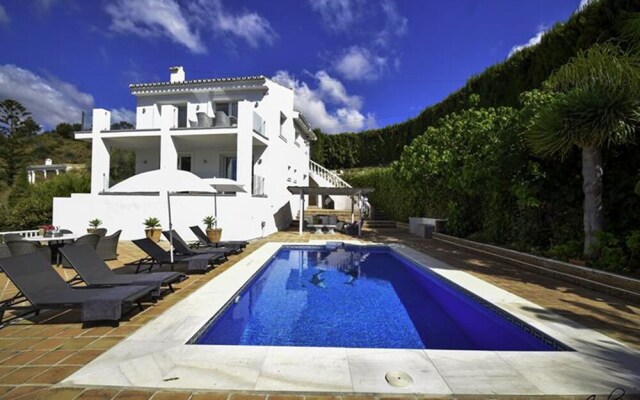 Villa El Rosario