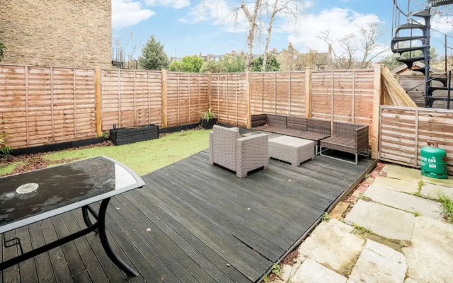 Stylish 3B Fulham Flat Garden near Thames & Tube