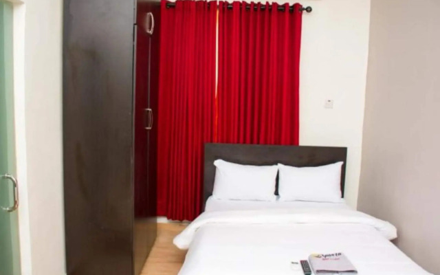 Esporta Hotel Yaba
