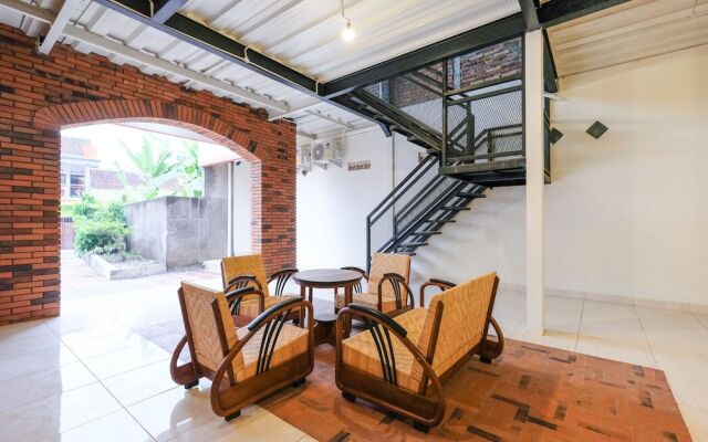 Andongkoe 64 Salatiga by OYO Rooms