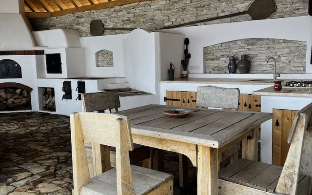 5 Chirpici - Small Traditional Resort