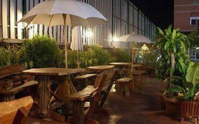 Royal Paradise Hotel Bangkok