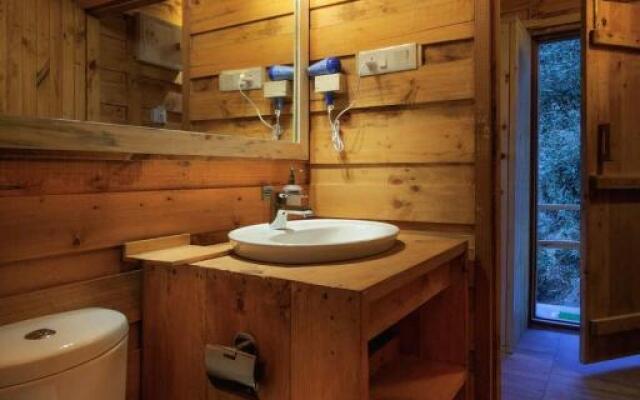 Suro Treehouse Resort