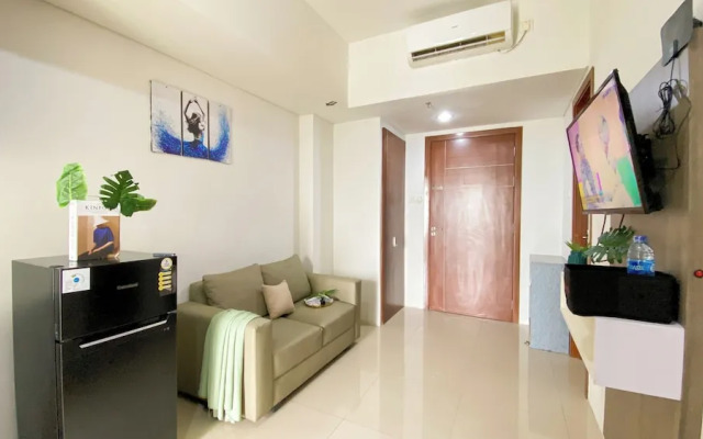 Simply Look 2Br Apartment At Vittoria Residence