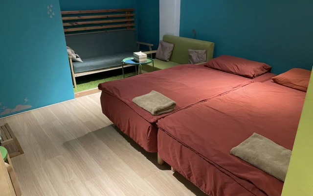Leo ho Hostel